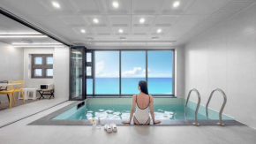 Pohang Sunrise Pool Villa